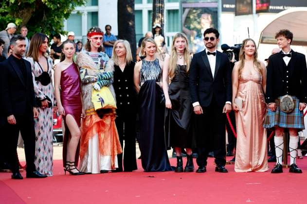 Mathieu Demy, Elsa Zylberstein, Ksenia Devriendt, Luke Barker, Jessica Hausner, Mia Wasikowska, Florence Baker, Amir El Masry, Gwen Currant and Samuel Anderson at the premiere of the feature film Club Zero at the Festival de Cannes 2023 76 Cannes International Film Festival at the Palais des Festivals Cannes, 22 05 2023. Foto:xD.xBedrosianx xFuturexImage