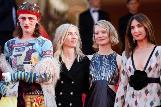 Luke Barker, Jessica Hausner, Mia Wasikowska and Elsa Zylberstein at the premiere of the feature film Club Zero at the Festival de Cannes 2023 76 Cannes International Film Festival at the Palais des Festivals Cannes, 22 05 2023. Foto:xD.xBedrosianx xFuturexImage