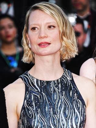 76th Cannes Film Festival 2023, evening 7 - Red Carpet film Club Zero . In the photo: Mia Wasikowska  Copyright: xSimonexcomix xipa-agency.netx xPoolxPhotoxEventsx01x IPA_IPA38135727