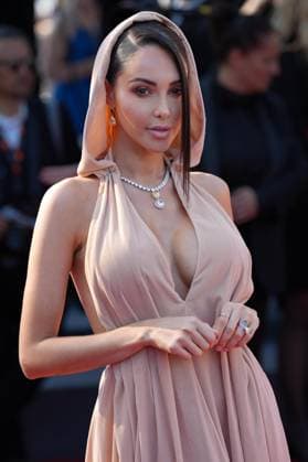 Nabilla Benattia CELEBRITES : 76 eme festival de Cannes - Red Carpet du film Â« Club Zero Â» - Cannes - 22 05 2023 NorbertScanella Panoramic 