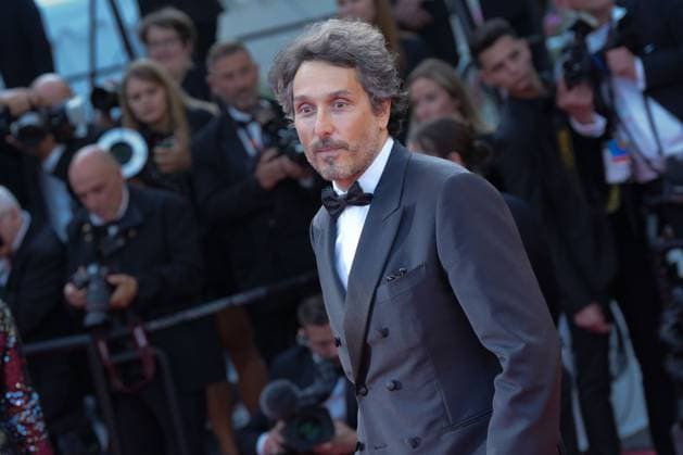 Vincent Elbaz CELEBRITES : 76 eme festival de Cannes - Red Carpet du film Â« Club Zero Â» - Cannes - 22 05 2023 NorbertScanella Panoramic 