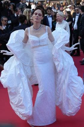 Coco Rocha CELEBRITES : 76 eme festival de Cannes - Red Carpet du film Â« Club Zero Â» - Cannes - 22 05 2023 NorbertScanella Panoramic 
