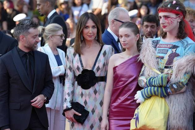Elsa Zylberstein CELEBRITES : 76 eme festival de Cannes - Red Carpet du film Â« Club Zero Â» - Cannes - 22 05 2023 NorbertScanella Panoramic 