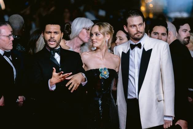76eme Festival International du Film de Cannes. Montee des marches de The Idol. 76th International Cannes Film Festival. red Carpet of The Idol. 292423 2023-05-22 Alpes-Maritimes Cannes France Tesfaye, Abel ( The Weeknd ); Depp-Paradis, Lily Rose; Levinson, Sam  Copyright: xTerencexBaelenx STAR_292423_017