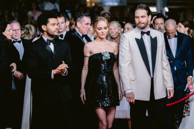 76eme Festival International du Film de Cannes. Montee des marches de The Idol. 76th International Cannes Film Festival. red Carpet of The Idol. 292423 2023-05-22 Alpes-Maritimes Cannes France Tesfaye, Abel ( The Weeknd ); Depp-Paradis, Lily Rose; Levinson, Sam  Copyright: xTerencexBaelenx STAR_292423_024