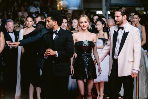 76eme Festival International du Film de Cannes. Montee des marches de The Idol. 76th International Cannes Film Festival. red Carpet of The Idol. 292423 2023-05-22 Alpes-Maritimes Cannes France Tesfaye, Abel ( The Weeknd ); Depp-Paradis, Lily Rose; Levinson, Sam  Copyright: xTerencexBaelenx STAR_292423_025