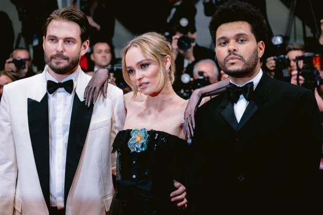 76eme Festival International du Film de Cannes. Montee des marches de The Idol. 76th International Cannes Film Festival. red Carpet of The Idol. 292423 2023-05-22 Alpes-Maritimes Cannes France Tesfaye, Abel ( The Weeknd ); Depp-Paradis, Lily Rose; Levinson, Sam  Copyright: xTerencexBaelenx STAR_292423_032