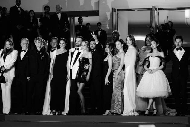 76eme Festival International du Film de Cannes. Montee des marches de The Idol. 76th International Cannes Film Festival. red Carpet of The Idol. 292423 2023-05-22 Alpes-Maritimes Cannes France Tesfaye, Abel ( The Weeknd ); Depp-Paradis, Lily Rose; Levinson, Sam; KIM, JENNIE  Copyright: xTerencexBaelenx STAR_292423_065