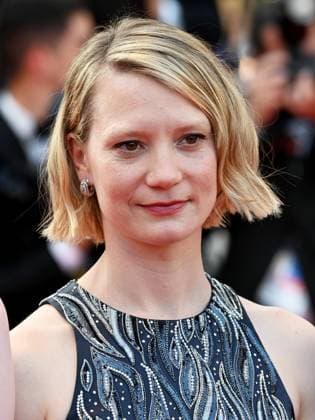 76th Cannes Film Festival 2023, evening 7 - Red Carpet film Club Zero . In the photo Mia Wasikowska  Copyright: xManuelexMangiarottix xipa-agencyx xPoolxPhotoxEventsx01x IPA_IPA38140278