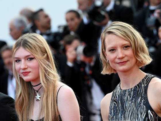 76th Cannes Film Festival 2023, evening 7 - Red Carpet film Club Zero . In the photo Mia Wasikowska, Florence Baker  Copyright: xManuelexMangiarottix xipa-agencyx xPoolxPhotoxEventsx01x IPA_IPA38140306
