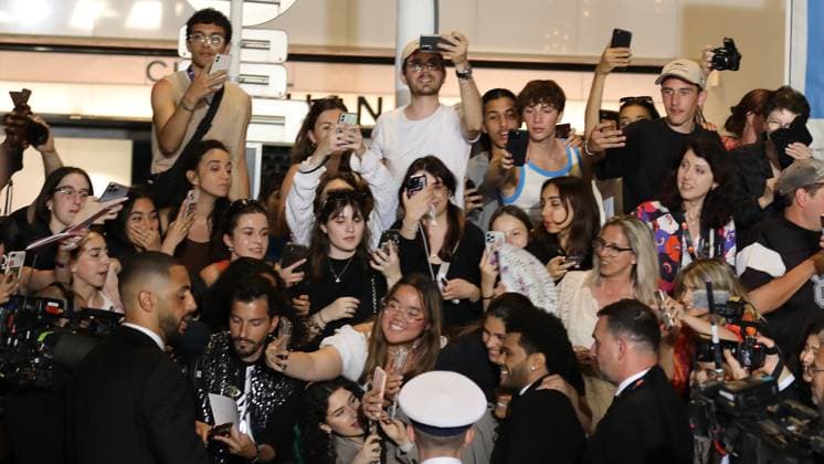 May 22, 2023, Cannes, Cote d Azur, France: THE WEEKND is greeted by fans as he arrives for the screening of The Idol during the 76th Annual Cannes Film Festival at Palais des Festivals on May 22, 2023 in Cannes, France Cannes France - ZUMAc179 20230522_zep_c179_323 Copyright: xMickaelxChavetx
