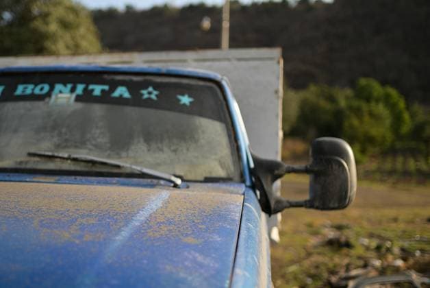 (230523) -- PUEBLA, May 23, 2023 -- This photo taken on May 22, 2023 shows a vehicle covered in ash caused by the activity of the Popocatepetl volcano in the state of Puebla, Mexico. Mexican authorities on Sunday raised the alert level due to the recent increased activity of Popocatepetl volcano. The alert level was raised from yellow phase two to yellow phase three, one step below the red alert, said Laura Velazquez, head of the Mexican National Civil Protection Coordination Agency, at a press conference. ) MEXICO-PUEBLA-VOLCANO-POPOCATEPETL-ERUPTION XinxYuewei 