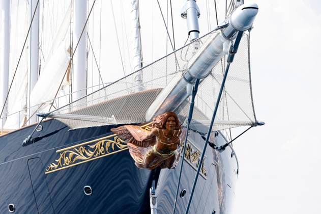 Jeff Bezos and his girlfriend Lauren Sanchez are currently vacationing on his yacht Koru with accompanying yacht Abeona in Cannes The yacht is 127 meters long and 70 meters high, has cost about 470 million euros and is considered the second largest yacht in the world The fig Foto:xS.xGabschx xFuturexImage