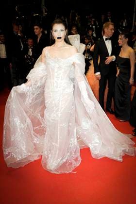 IPP Photo Daniele Cifala™ Cannes 22 05 2023 The Idol Red Carpet The 76th Annual Cannes Film Festival in the photo Julia Fox Italy Photo Press World Copyright  0