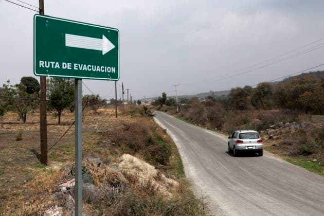 Population of Santiago Xalitzitla alert for Popocatepetl activity in Mexico May 22, 2023, Santiago Xalitzintla, Puebla: Evacuation routes for the population due to the activity of the Popocatepetl volcano in the municipality of Santiago Xalitzintla in the state of Puebla. on May 22, 2023 in Santiago Xalitzintla, Puebla (Photo by Luis Barron Eyepix Group). Copyright: xLuisxBarronx xEyepixxGroupx LB_20230522_POPOCATEPTL35