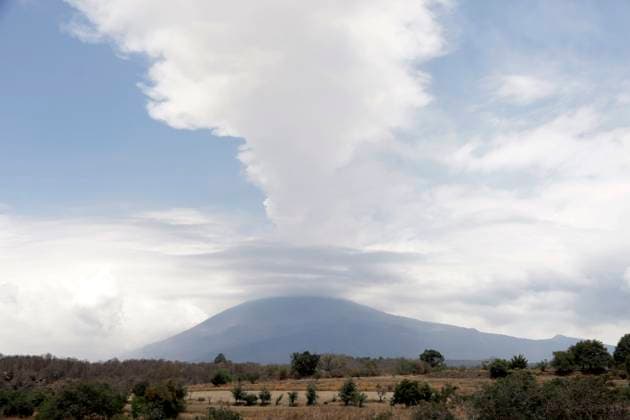 May 22, 2023, Santiago Xalitzintla, Puebla: View of the Popocato petl volcano that registers volcanic activity in the vicinity of the municipality of San Miguel de los Ranchos in the state of Puebla. on May 22, 2023 in Santiago Xalitzintla, Puebla Municipality of Santiago Xalitzi Mexico - ZUMAe321 20230523_zia_e321_011 Copyright: xLuisxBarronx