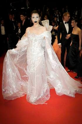 The Idol Red Carpet - The 76th Annual Cannes Film Festival Julia Fox attends The Idol Premiere Afterparty at the 76th annual Cannes film festival at Palm Beach on May 22, 2023 in Cannes, France. Cannes France  Copyright: xDanielexCifalÃ x originalFilename: cifala-notitle230523_npQmW.jpg