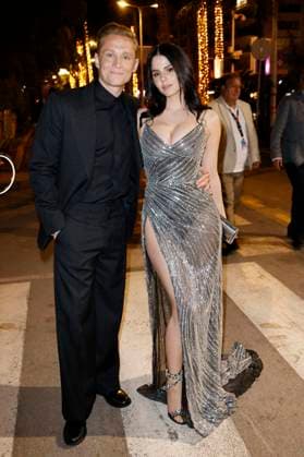 Matthias Schweighöfer and Ruby O Fee arriving to Magnum Party during Festival de Cannes 2023 76 Cannes International Film Festival at Magnum Beach Lounge Cannes, 22 05 2023. Foto:xS.xGabschx xFuturexImage