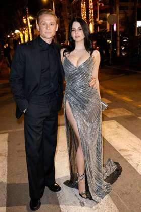 Matthias Schweighöfer and Ruby O Fee arriving to Magnum Party during Festival de Cannes 2023 76 Cannes International Film Festival at Magnum Beach Lounge Cannes, 22 05 2023. Foto:xS.xGabschx xFuturexImage