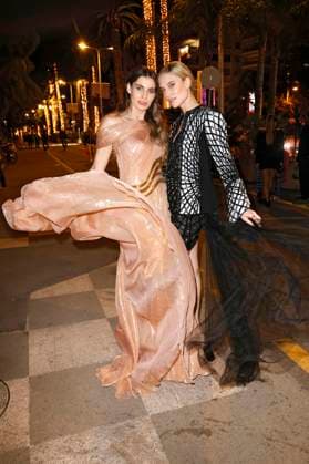 Rebecca Kunikowski and Kim Hnizdo arriving to Magnum Party during Festival de Cannes 2023 76 Cannes International Film Festival at Magnum Beach Lounge Cannes, 22 05 2023. Foto:xS.xGabschx xFuturexImage