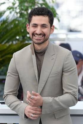 Amir El-Masry CELEBRITES : 76 eme festival de Cannes - Photocall du film Â« Club Zero Â» - Cannes - 23 05 2023 NorbertScanella Panoramic 