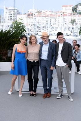 76th Cannes Film Festival 2023, Photocall film Le Theoreme De Marguerite. Pictured: Julien Frison, Jean-Pierre Darroussin, Anna Novion, Ella Rumpf  Copyright: xAlbertoxTerenghi PoolxPhotoxEvenx xPoolxPhotoxEventsx01x IPA_IPA38151888