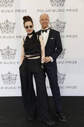 STOCKHOLM 20230523 Jessika Gedin and her husband artist Pal Hollender arrive at the 2023 Polar Prize ceremony at the Grand Hotel in Stockholm on Tuesday Stockholm SWEDEN x10430x  Copyright: xChristinexOlsson TTx POLARPRISET 2023 TTABB0000000000189005