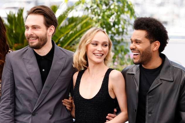 Sam Levinson, Lily Rose Melody Depp and Abel The Weeknd Tesfaye at the photocall for HBO drama series The Idol at the Festival de Cannes 2023 76 Cannes International Film Festival at the Palais des Festivals Cannes, 23 05 2023. Foto:xS.xGabschx xFuturexImage