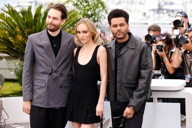 Sam Levinson, Lily Rose Melody Depp and Abel The Weeknd Tesfaye at the photocall for HBO drama series The Idol at the Festival de Cannes 2023 76 Cannes International Film Festival at the Palais des Festivals Cannes, 23 05 2023. Foto:xS.xGabschx xFuturexImage
