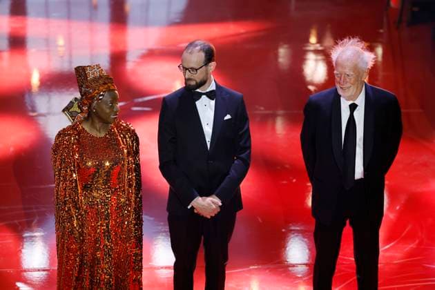 STOCKHOLM 20230523 Prize winners AngÃ lique Kidjo, Michael Pärt, son of this years winner Arvo Pärt, and Chris Blackwell during the presentation of the 2023 Polar Prize at the Grand Hotel in Stockholm on Tuesday Stockholm SWEDEN x10430x  Copyright: xChristinexOlsson TTx POLARPRISET 2023 TTABB0000000000189120