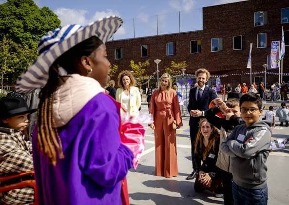 THE HAGUE - Queen Maxima and minister Dennis Wiersma are launching a music campaign. The campaign aims to draw more attention to art and culture in the classroom. ANP ROBIN VAN LONKHUIJSEN netherlands out - belgium out  Copyright: xx x469995322x originalFilename: 469995322.jpg