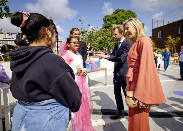 THE HAGUE - Queen Maxima and minister Dennis Wiersma are launching a music campaign. The campaign aims to draw more attention to art and culture in the classroom. ANP ROBIN VAN LONKHUIJSEN netherlands out - belgium out  Copyright: xx x469995335x originalFilename: 469995335.jpg