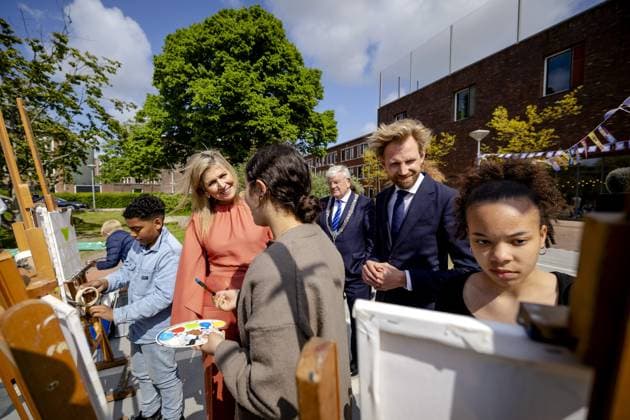 THE HAGUE - Queen Maxima and minister Dennis Wiersma are launching a music campaign. The campaign aims to draw more attention to art and culture in the classroom. ANP ROBIN VAN LONKHUIJSEN netherlands out - belgium out  Copyright: xx x469995348x originalFilename: 469995348.jpg