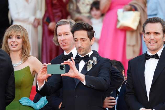 Maya Hawke, Wes Anderson, Adrien Brody and Matt Dillon at the premiere of the feature film Asteroid City at the Festival de Cannes 2023 76 Cannes International Film Festival at the Palais des Festivals Cannes, 23 05 2023. Foto:xD.xBedrosianx xFuturexImage