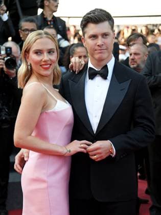 76th Cannes Film Festival 2023, evening 8 - Red Carpet film Asteroid City . In the photo Scarlett Johansson and Colin Jost  Copyright: xAlbertoxterenghix xipa-agency.nex xPoolxPhotoxEventsx01x IPA_IPA38163524