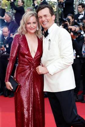 Aimee Mullins with husband Rupert Friend at the premiere of the feature film Asteroid City at the Festival de Cannes 2023 76 Cannes International Film Festival at the Palais des Festivals Cannes, 23 05 2023. Foto:xD.xBedrosianx xFuturexImage