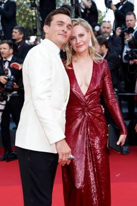Rupert Friend with wife Aimee Mullins at the premiere of the feature film Asteroid City at the Festival de Cannes 2023 76 Cannes International Film Festival at the Palais des Festivals Cannes, 23 05 2023. Foto:xD.xBedrosianx xFuturexImage