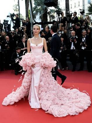 76th Cannes Film Festival 2023, evening 8 - Red Carpet film Asteroid City . In the photo Leonie Hanne  Copyright: xAlbertoxterenghix xipa-agency.nex xPoolxPhotoxEventsx01x IPA_IPA38164437