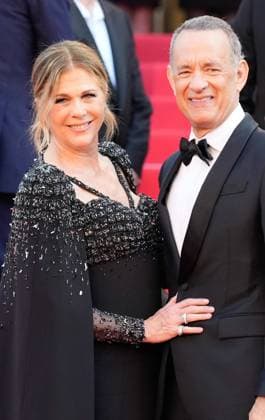 The Asteroid City Red Carpet Premiere at the 76th Edition of the Cannes Film Festival Actor Tom Hanks and wife Rita Wilson attend the movie screening and red carpet event for Asteroid City , directed by Wes Anderson, which is in competition, during the 76th edition of the Cannes Film Festival on May 23 2023, in Cannes, France Cannes Palace of Festivals and Congresses of Cannes Cannes France Copyright: xAlexandraxFechetex _ADR2649