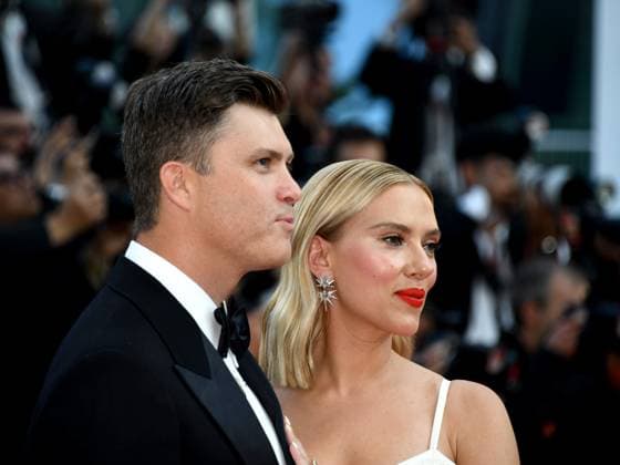 76th Cannes Film Festival 2023, evening 8 - Red Carpet film Asteroid City . In the photo Colin Jost, Scarlett Johansson  Copyright: xSimonexComix xipa-agency.netx xPoolxPhotoxEventsx01x IPA_IPA38165415