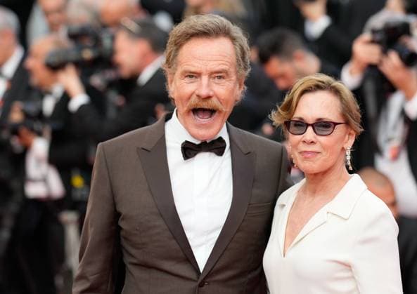 The Asteroid City Red Carpet Premiere at the 76th Edition of the Cannes Film Festival Actor Bryan Cranston and wife Robin Dearden attend the movie screening and red carpet event for Asteroid City , directed by Wes Anderson, which is in competition, during the 76th edition of the Cannes Film Festival on May 23 2023, in Cannes, France Cannes Palace of Festivals and Congresses of Cannes Cannes France Copyright: xAlexandraxFechetex _ADR1648