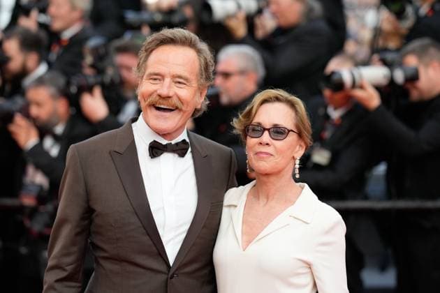The Asteroid City Red Carpet Premiere at the 76th Edition of the Cannes Film Festival Actor Bryan Cranston and wife Robin Dearden attend the movie screening and red carpet event for Asteroid City , directed by Wes Anderson, which is in competition, during the 76th edition of the Cannes Film Festival on May 23 2023, in Cannes, France Cannes Palace of Festivals and Congresses of Cannes Cannes France Copyright: xAlexandraxFechetex _ADR1667_1