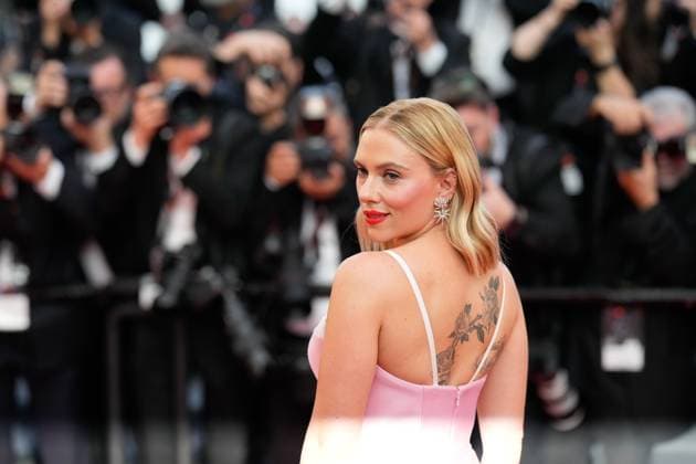 Cannes 2023: Firebrand Red Carpet Actress SCARLETT JOHANSSON attends the screening and red carpet event for the movie ASTEROID CITY , directed by WES ANDERSON, which is in competition, during the 76th annual Cannes film festival at Palais des Festivals on May 23, 2023 in Cannes, France. Cannes Palace of Festivals and Congresses of Cannes Cannes France Copyright: xAlexandraxFechetex _ADR1995_1