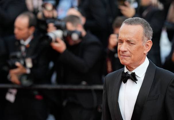 Cannes 2023: Asteroid City Red Carpet Actor TOM HANKS attends the screening and red carpet event for the movie ASTEROID CITY , directed by WES ANDERSON, which is in competition, during the 76th annual Cannes film festival at Palais des Festivals on May 23, 2023 in Cannes, France. Cannes Palace of Festivals and Congresses of Cannes Cannes France Copyright: xAlexandraxFechetex _ADR1806