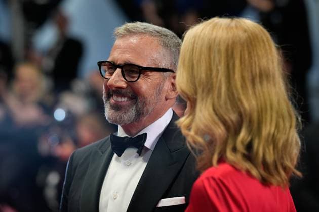 The Asteroid City Red Carpet Premiere at the 76th Edition of the Cannes Film Festival Actor Steve Carell and his wife, Nancy Carell, leave the movie screening and red carpet event for Asteroid City , directed by Wes Anderson, which is in competition, during the 76th edition of the Cannes Film Festival on May 23 2023, in Cannes, France Cannes Palace of Festivals and Congresses of Cannes Cannes France Copyright: xAlexandraxFechetex _ADR3404