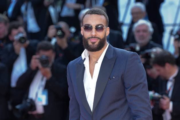 Rudy Gobert CELEBRITES : 76 eme festival de Cannes - Red Carpet du film Â« Asteroid City Â» - Cannes - 23 05 2023 NorbertScanella Panoramic 