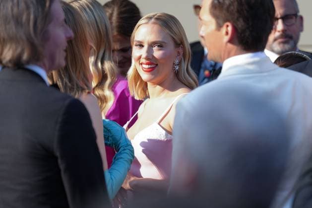 Scarlett Johansson CELEBRITES : 76 eme festival de Cannes - Red Carpet du film Â« Asteroid City Â» - Cannes - 23 05 2023 NorbertScanella Panoramic 