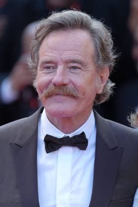 Bryan Cranston CELEBRITES : 76 eme festival de Cannes - Red Carpet du film Â« Asteroid City Â» - Cannes - 23 05 2023 NorbertScanella Panoramic 