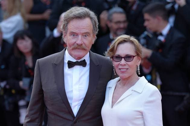 Bryan Cranston - Robin Dearden CELEBRITES : 76 eme festival de Cannes - Red Carpet du film Â« Asteroid City Â» - Cannes - 23 05 2023 NorbertScanella Panoramic 
