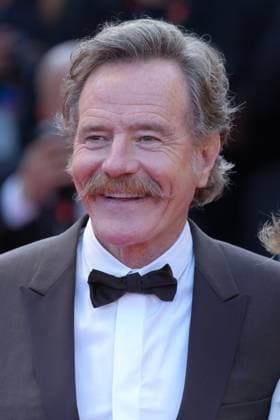 Bryan Cranston CELEBRITES : 76 eme festival de Cannes - Red Carpet du film Â« Asteroid City Â» - Cannes - 23 05 2023 NorbertScanella Panoramic 